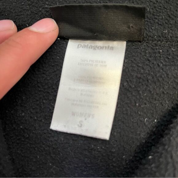 Patagonia Synchilla Full Turtle Quarter Zip Fleece in Black (S) - Picture 5 of 8